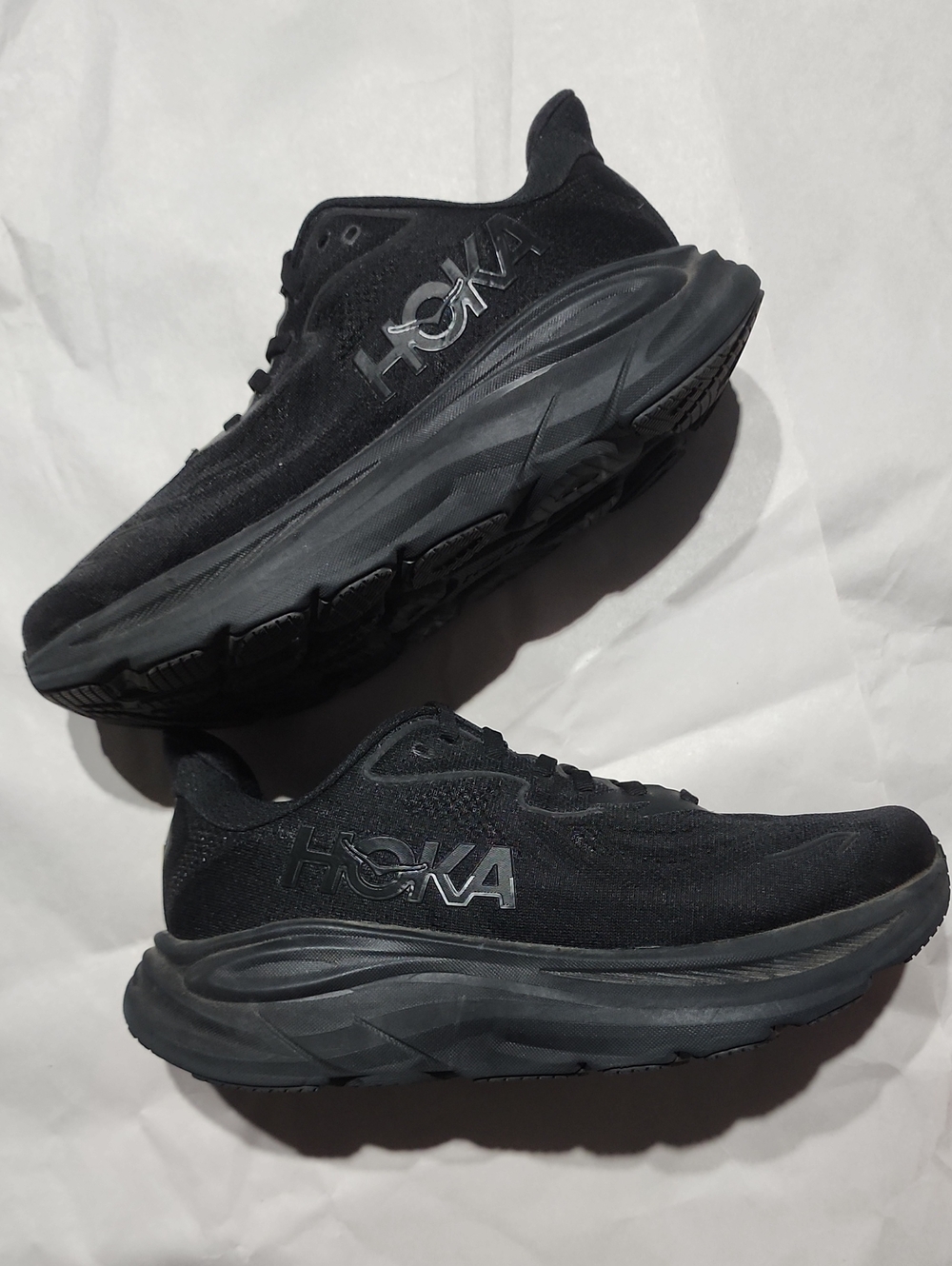Hoka Clifton 10 Running Shoes Mens Sz 9  2E Wide Black Sneakers